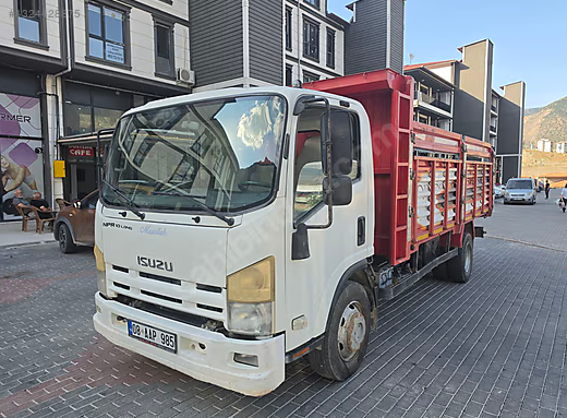 2014 Isuzu NPR 10 Long